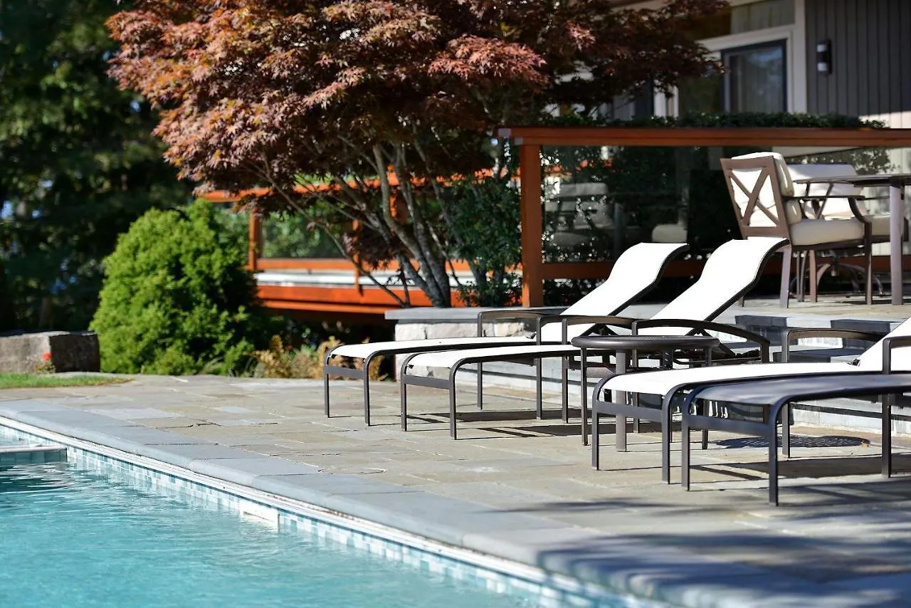 Oceanside Lodge Saanich Inlet North Saanich Canada